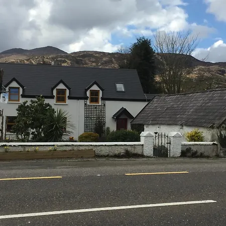 Bed & Breakfast The Glen Farmhouse 4*