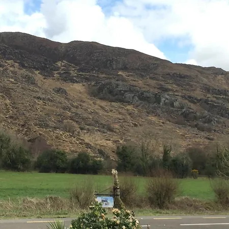 Bed & Breakfast The Glen Farmhouse 4*